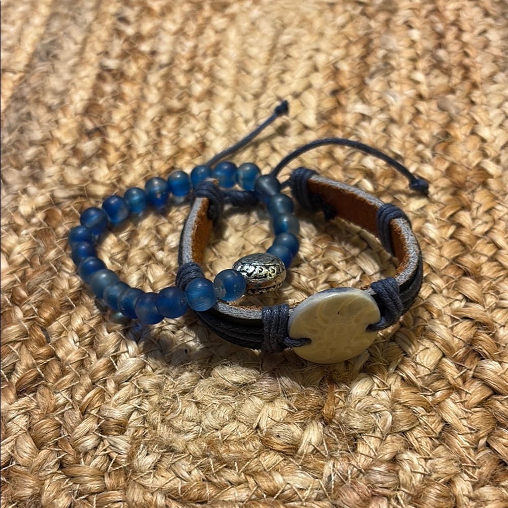Blue Beaded Bracelet Set with Cream Accent